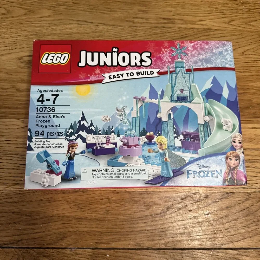 LEGO Juniors Disney Anna & Elsa's Frozen Playground 10736 New Open Box
